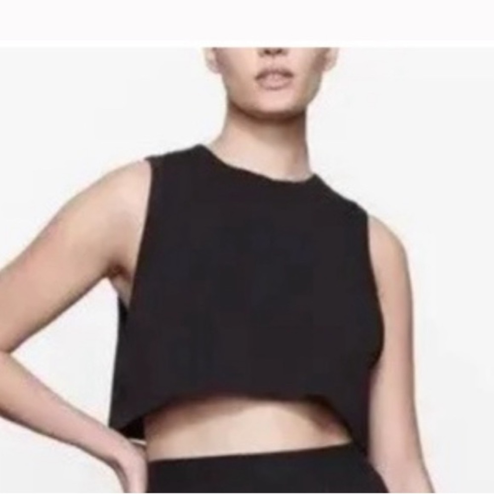 NWT! Skims Boyfriend Crop Tank Top Size 4x—Onyx